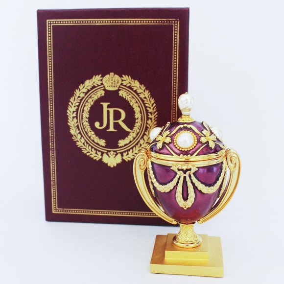 Joan Rivers The Lost Treasure Egg - Picture 5 of 5